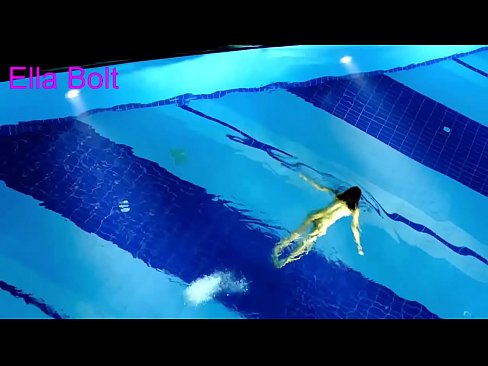 ❤️ Não consigo parar de ver, jovem loira apanhada a nadar nua na piscina da estância balnear ELLA BOLT ☑ Porno real vídeo em nós pt.cbddeluxe.top
